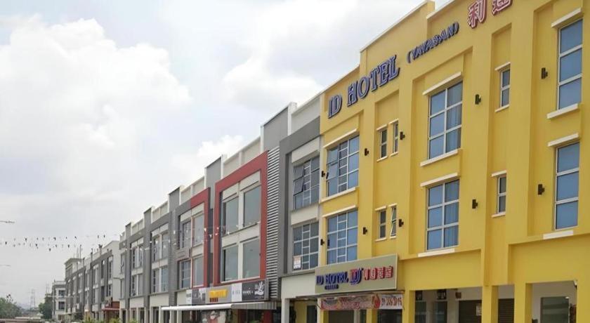 Id Hotel Yayasan Segamat Exterior photo